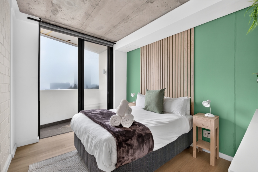 2 Bedroom Property for Sale in Sea Point Western Cape